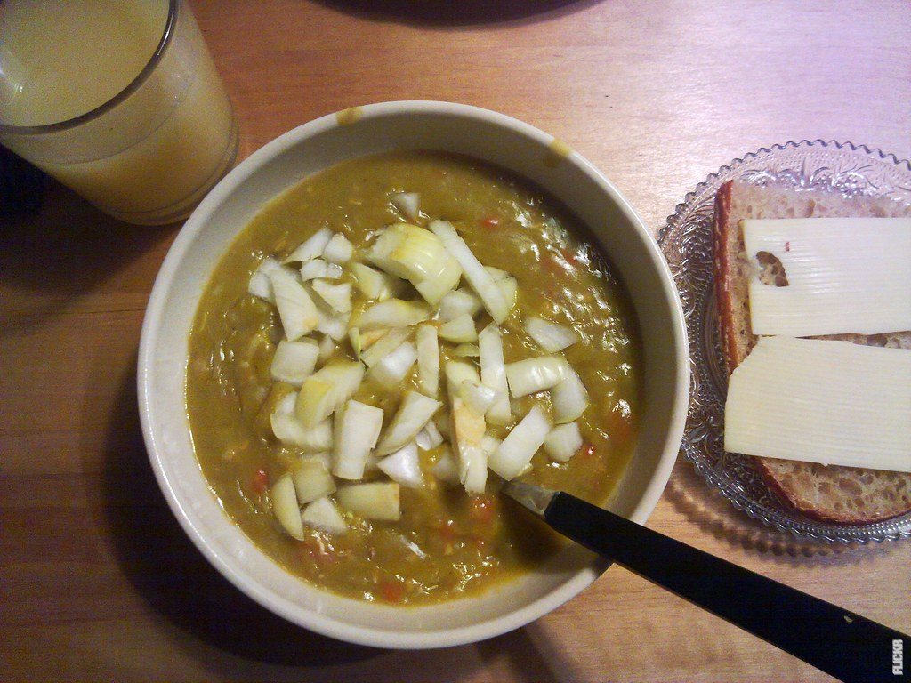 Du visar för närvarande Traditionell matkultur: Hemligheten bakom den populära Hernekeitto-soppan