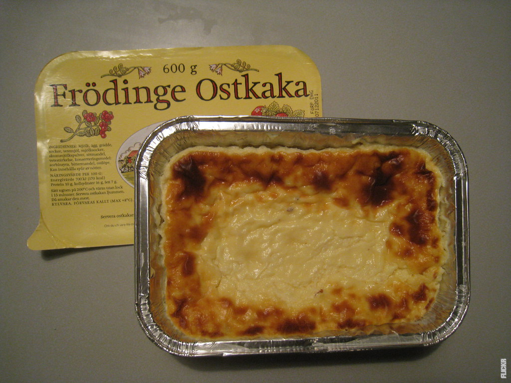 You are currently viewing Ostkaka: En Traditionel Svensk Delikatesse