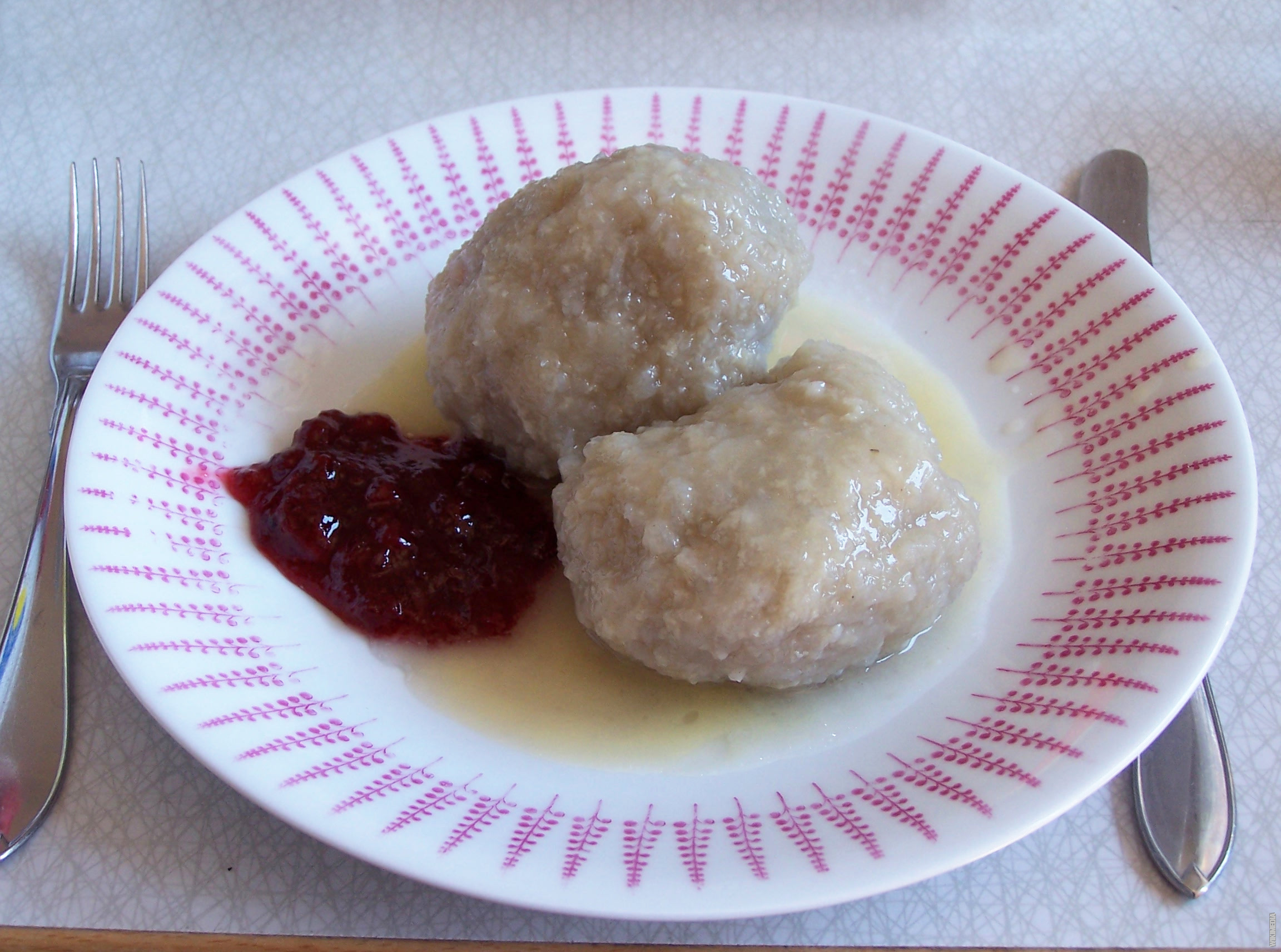 Du visar för närvarande Kroppkaka: En Traditionell Delikatess från Sverige