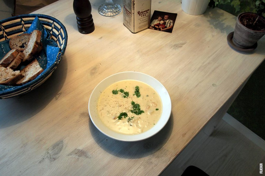 You are currently viewing Blomkålsuppe: En traditionel delikatesse, der forbløffer dine smagsløg
